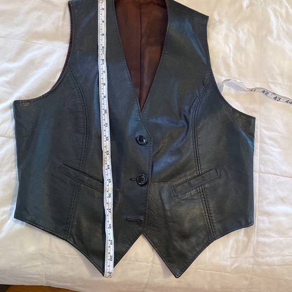Black leather vest with brown lining - Picture 10 of 10